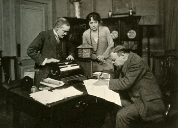 Hornblower geeft zich over, 1920, 1928