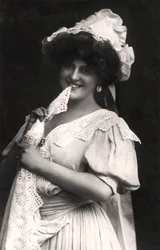 Marie Studholme, Engelse actrice