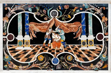 Het hoofdaltaar, uitgerust met twee tafels, bekroond door een grandioos marmeren tabernakel (detail)