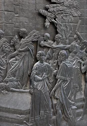 Basis die Alessandro Farnese toont die de ambassadeurs van koningin Elisabeth van Engeland ontvangt (detail)