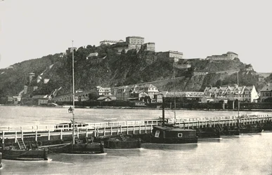 Het Fort van Ehrenbreitstein aan de Rijn, Duitsland, 1895