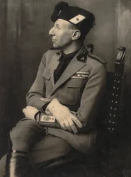 Album MVSN- Zwarthemden: Augusto Turati in uniform Militie