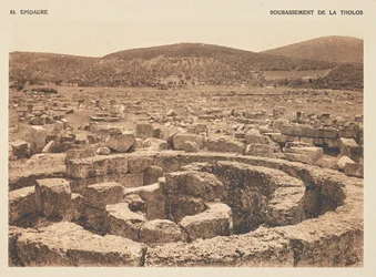 Epidaurus. Basis van de Tholos