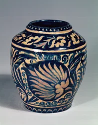 Vaas van de Bushey Heath Pottery