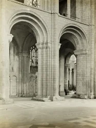 Kathedraal van Ely: Bogen