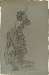 Jonge vrouw die een stap beklimt