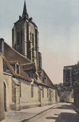Beaugency, Ziekenhuis en Klokkentoren Saint-Firmin