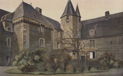Carrouge, Kasteel, Gevel aan de binnenplaats