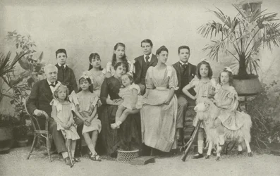 Ferdinand De Lesseps, met zijn vrouw en kinderen