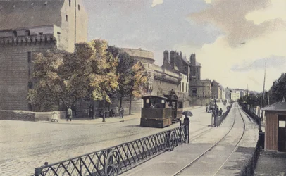 Nantes, Het kasteel, uitzicht vanaf de kade Port-Maillard