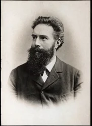 Portret van Wilhelm Conrad Roentgen (1845-1923), Duitse natuurkundige