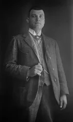 Portret van een man, regio Bourmont in Haute-Marne, circa 1880. Fotografie. Ducos Collectie.