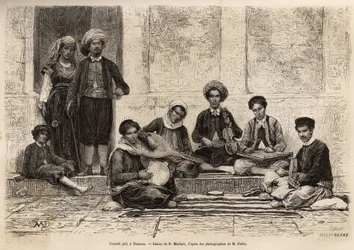Een Joods orkest in Tlemcen, bestaande uit 5 instrumenten: de rbab met 2 snaren; de kouistra, een soort luit; de kamendja, of viool; de centihr, een soort plat trapeziumvormige kist en de derboucha, een soort tamboerijn van aarde.