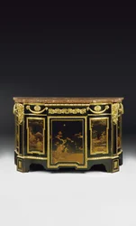Een late Louis XV commode, ca. 1763-70