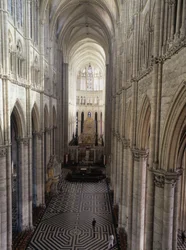 Kathedraal van Amiens: interieur (Somme 80)