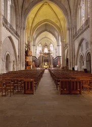 Interieur van de Kathedraal van Angers (Maine et Loire) gebouwd tussen de 12e en 15e eeuw, vertegenwoordigt de perfecte mix tussen Romaanse en Gotische stijl