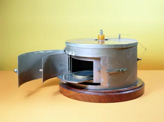 Ionisatiekamer ontworpen door Marie Curie (1867-1934) c.1897