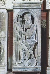 Reliëf met koning David die harp speelt, uit La Daurade