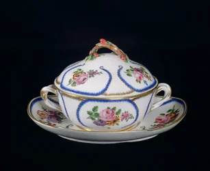 Sevres kom en bord, 1764