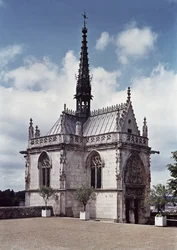 Uitzicht op de Chapelle Saint-Hubert van het Chateau Amboise, voltooid in 1493