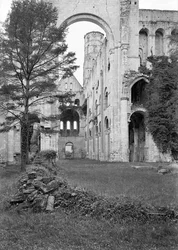 Zicht op het kerkinterieur