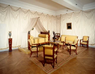 Zicht op de kamer van keizer Napoleon I (1769-1821) in het kasteel van Malmaison, in Rueil-Malmaison