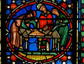 Raam n2-C met St. Austremoine bouwt de kerk in Issoire