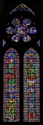 Raam w102 met St. Petrus en St. Andreas; Kathedraal van Soissons en een bisschop; in de roos Scènes uit het leven van St. Petrus