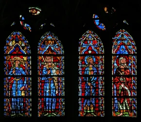 Raam w103 met de Synagoge, Judith, de profeten Hosea en Joël