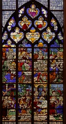 Raam w12 met afbeeldingen uit het leven van Christus na de kruisiging