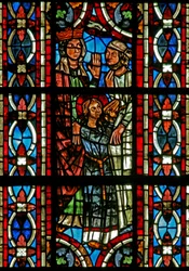 Raam w211 met een scène uit het leven van St. Helena: het wonder van het vat dat in goud veranderde