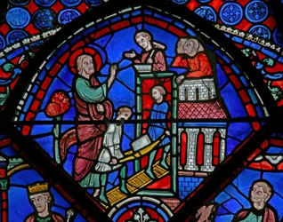 Raam w23 met een scène uit het leven van St. Thomas: de heilige bouwt een kerk