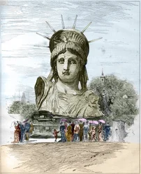 Wereldtentoonstelling 1878 in Parijs: het hoofd van het Vrijheidsbeeld door Frederic Auguste Bartholdi (1834-1904). Gravure door Edgard Morin in 