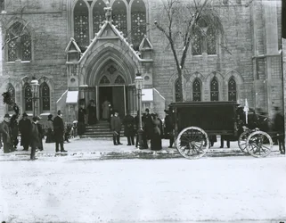 Begrafenis van mevrouw Gilbert, Bloomingdale Gereformeerde Nederlandse Kerk, New York City