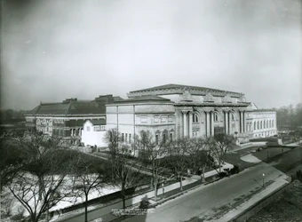 Het Metropolitan Museum of Art vanuit het zuidoosten, New York City, 1909