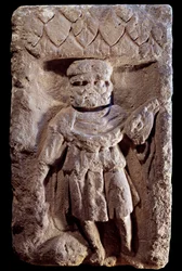 Gallo-Romeinse kunst: tricephal godheden of Mercurius met drie hoofden