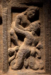 Triton. Laag reliëf gesneden, kunst van Gandhara (Pakistan), 2e-3e eeuw