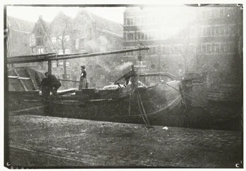 Gouvernementspakhuizen aan de Brouwersgracht in Amsterdam