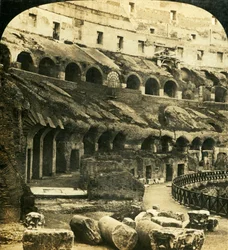 Het interieur van het Colosseum, Rome, Italië, c1909