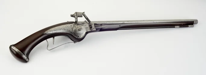 Radslot holster pistool, c.1625-50