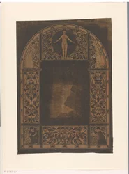Ontwerp voor de omlijsting van een kalender voor 1901 met vrouwen en bloemen