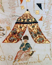 Detail van een kaart door de cartograaf Giacomo de Maggiolo die Sultan Soliman I afbeeldt, genaamd de Grote Turk. Miniatuur. Maritiem Museum, Genua