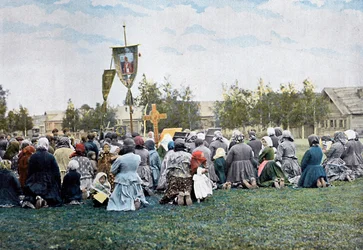 Een religieuze processie in een dorp, Rusland, ca. 1890
