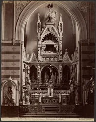 Napels S. Giov. Carbonara Monument van Ladislaus