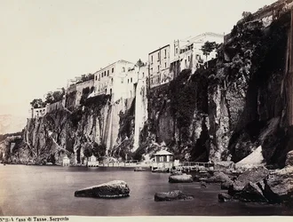 Het huis van Tasso boven de zee van Sorrento