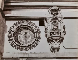 Het kwadrant van de Klokkentoren in Bern, door Kaspar Brunnen (1527-1530). Naast de astronomische klok een nieuwskiosk met beeldjes die door het mechanisme van de klok zelf vier minuten voor het uur worden gedraaid