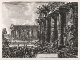 Vue de quelques unes des colonnes de la façade opposée à celle de la planche précédente