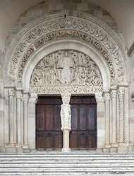 Het Laatste Oordeel, Centraal portaal van de Saint-Lazare kathedraal, Autun, Frankrijk