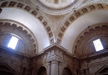 Binnenaanzicht van de kerk van San Biagio
