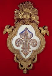 De Fleur de France, genealogische boom met dertien portretten van Lodewijk XV (1710-74) en zijn nakomelingen in een fleur-de-lys gevormde lijst, 1765 (goud en email)
